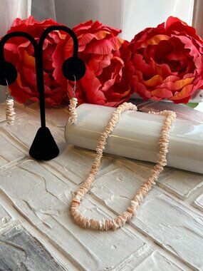 Vintage Pink Shell Choker Necklace Earring Set